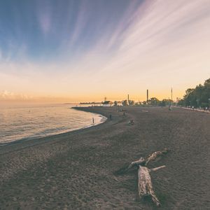 给情侣主夫妻当狗视频
